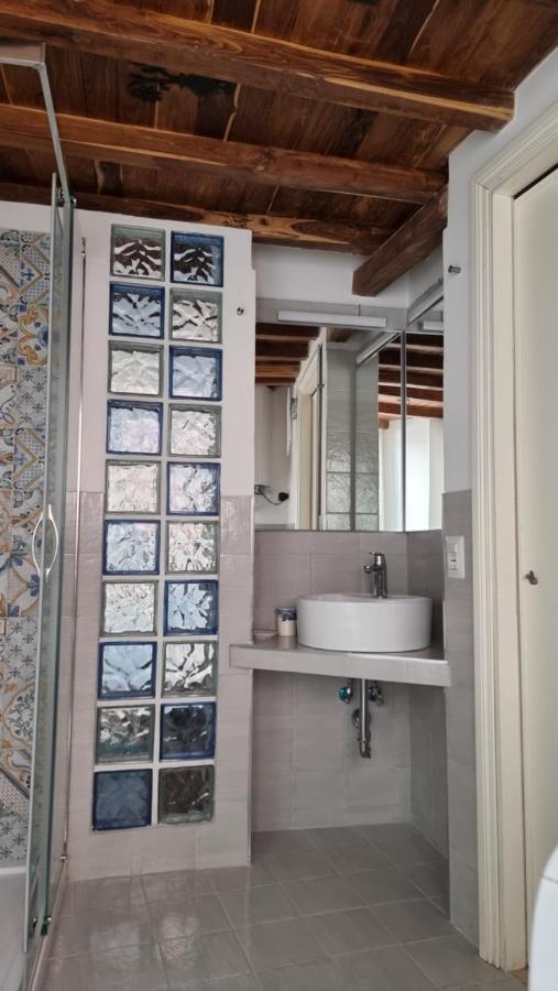 Studio Della Pace, Classy & Charming - Renovated Рим Екстериор снимка