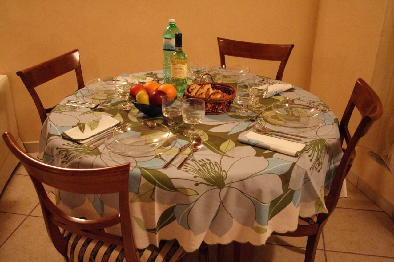 Studio Della Pace, Classy & Charming - Renovated Рим Екстериор снимка